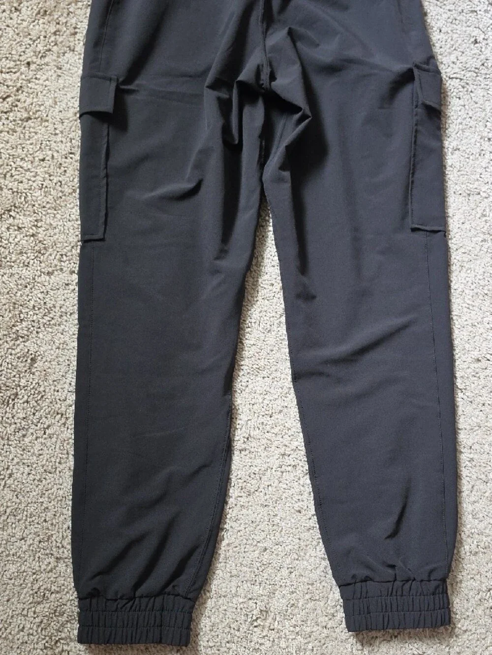 32 Cool black cargo